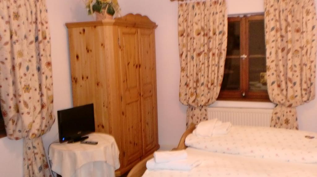 Landgasthof Zum Brueckenwirt Starnberg Kamer foto